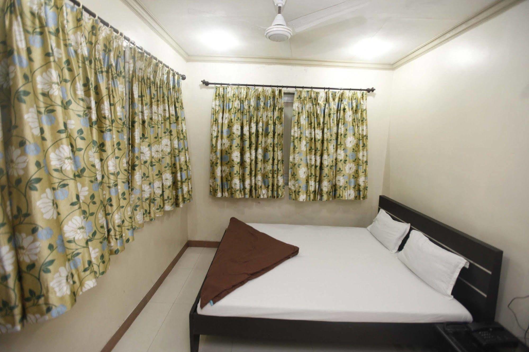 Hotel Al Madina Palace Mumbai Exterior foto